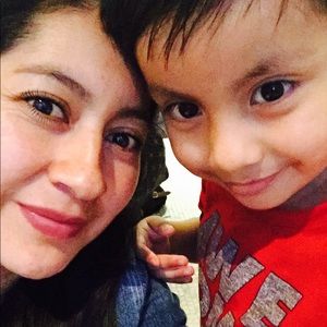 Meet your Posher, Ana